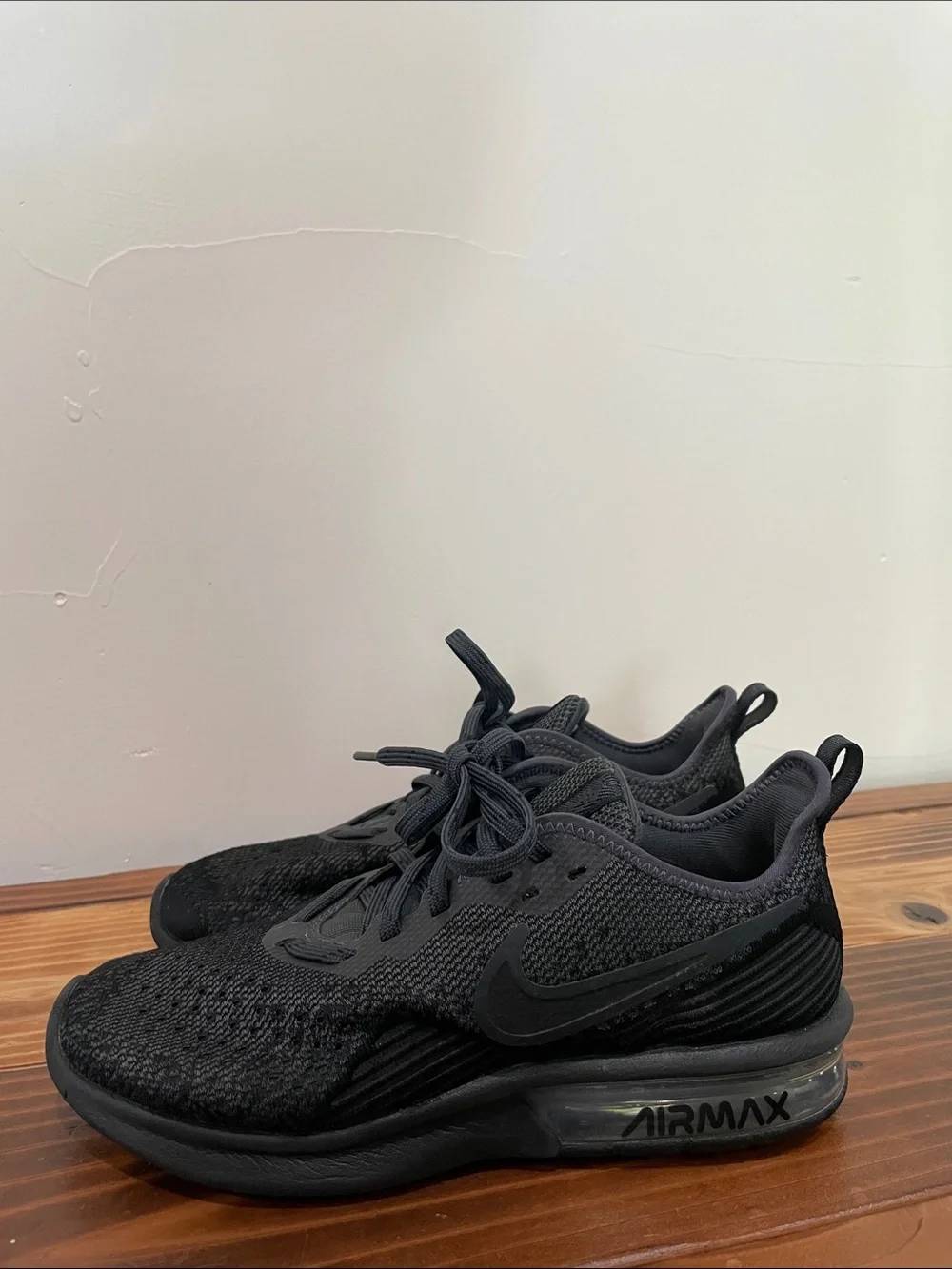 Nike Air Max Sequent 4 Anthracite Women’s Size 7.5